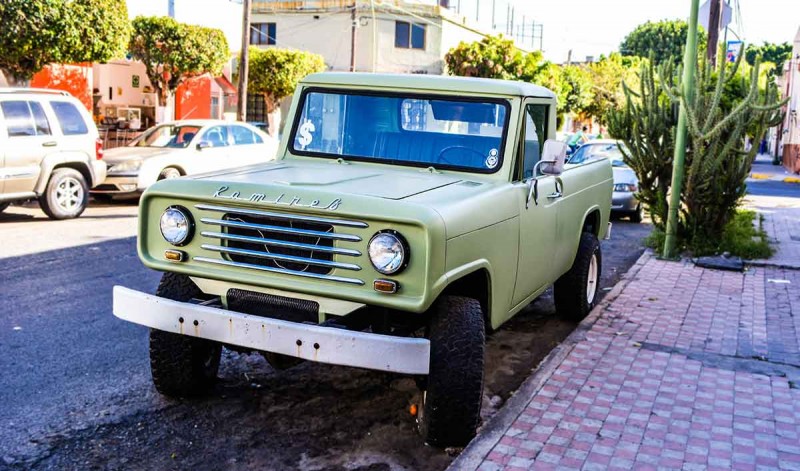 Авто, що їздять Гвадалахарою
